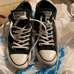 Converse mid height